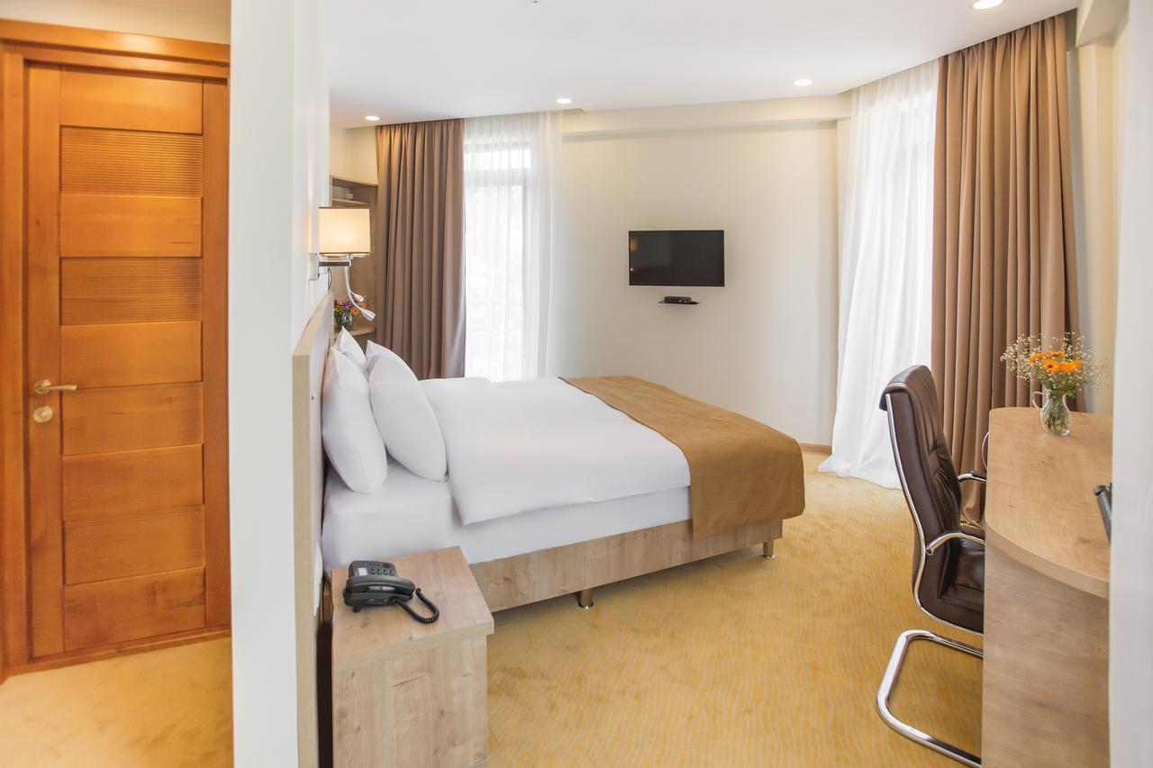 Bridge Boutique Hotel Tbilisi Ngoại thất bức ảnh